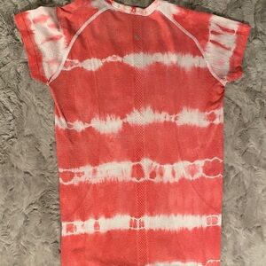 Lululemon Swiftly Tech Tie-Dye T-Shirt - Red and White